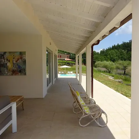 Mit Blick Ueber Den Golf Von Policastro Dom wakacyjny Bosco (Campania)