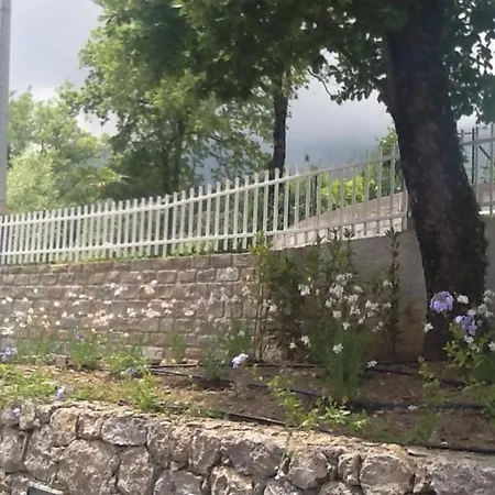 Mit Blick Ueber Den Golf Von Policastro Dom wakacyjny *